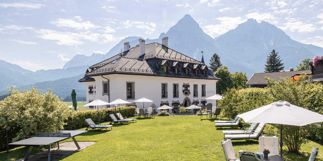 Aparthotel in Lermoos | Ansitz Felsenheim | Tradition | Apartments